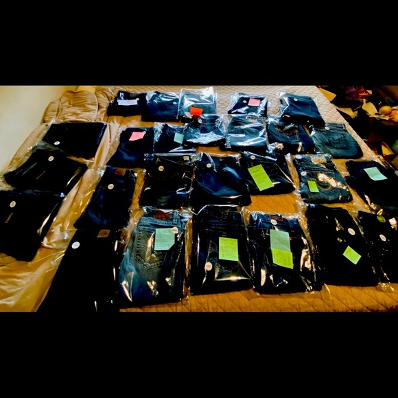 Flawless Hudson Jeans Straight I sell locally a-lot . All denim washed Like New - Picture 3 of 6